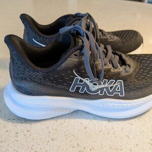 Hoka Mach 6 | Women's Size 5 | Black/White